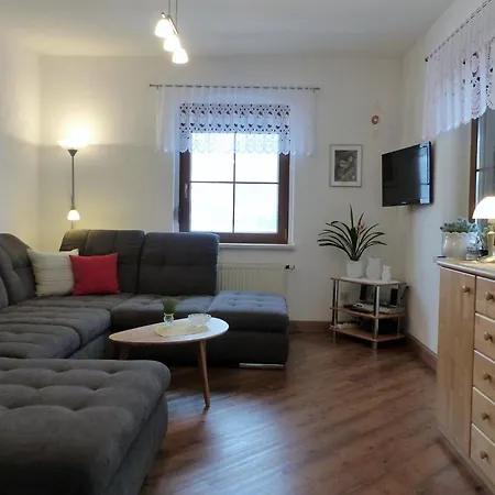 Cozy Base With Garden Appartamento Breitenbrunn (Saxony)