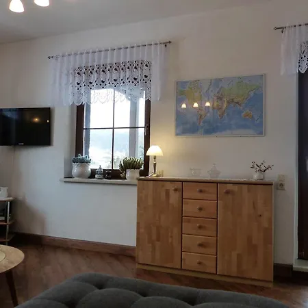 Cozy Base With Garden 아파트