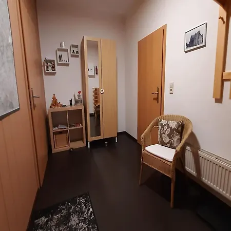 Cozy Base With Garden דירה *