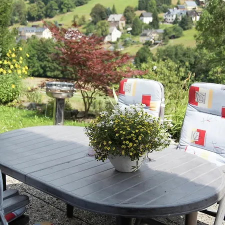 Cozy Base With Garden *