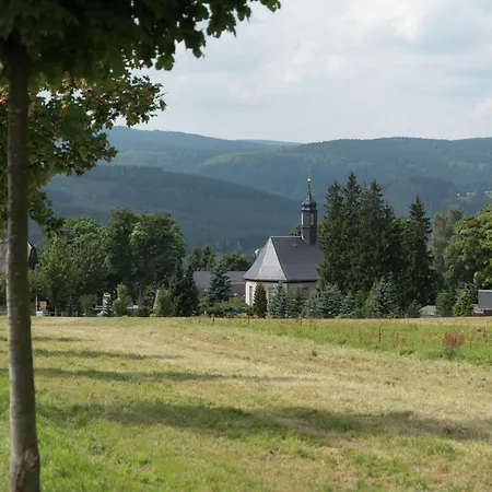 Cozy Base With Garden Breitenbrunn (Saxony)